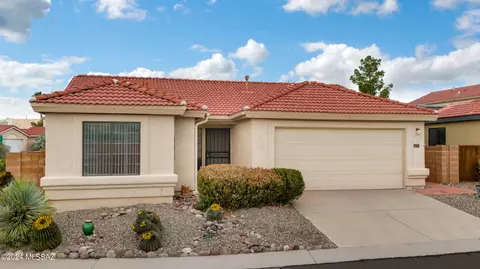 670 W Summer Rain Dr, Tucson, AZ 85737