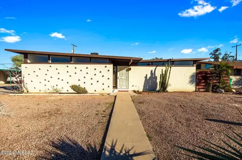 1152 W Wheatridge Dr, Tucson, AZ 85704