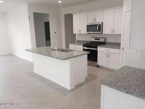 12130 E Ava Lynn St, Vail, AZ 85641 photo 4