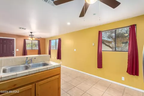 Kitchen - 3520 E Sylvane St, Tucson, AZ 85713 photo 5 of 7