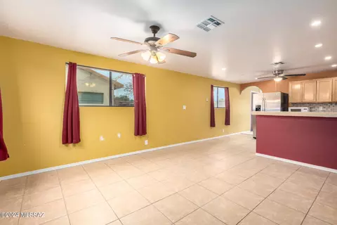 Living - 3520 E Sylvane St, Tucson, AZ 85713 photo 1 of 5