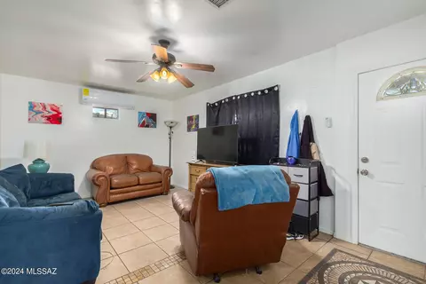 Living - 3520 E Sylvane St, Tucson, AZ 85713 photo 3 of 5