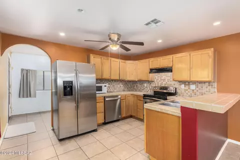 Kitchen - 3520 E Sylvane St, Tucson, AZ 85713 photo 1 of 7