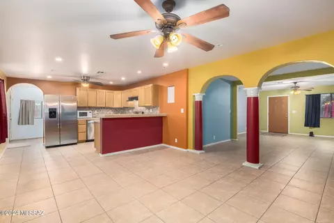 Kitchen - 3520 E Sylvane St, Tucson, AZ 85713 photo 2 of 7