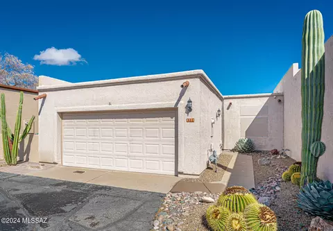 1771 N Rio Yaqui, Green Valley, AZ 85614