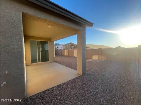 Exterior - 17618 S Ridgerunner Dr, Vail, AZ 85641 photo 2 of 4