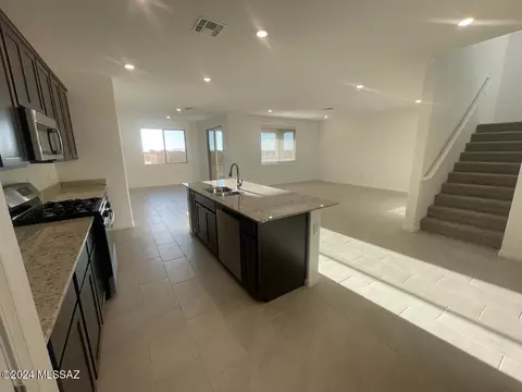 Kitchen - 17618 S Ridgerunner Dr, Vail, AZ 85641 photo 1 of 1