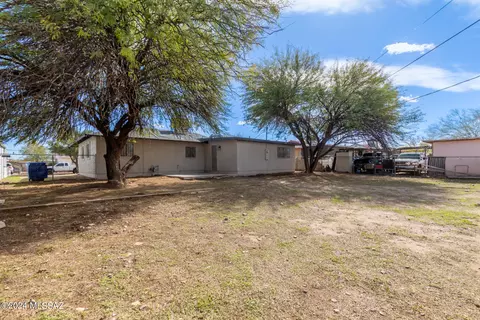 Exterior - 2101 E Hidalgo Vis, Tucson, AZ 85713 photo 7 of 7