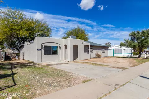 2101 E Hidalgo Vis, Tucson, AZ 85713