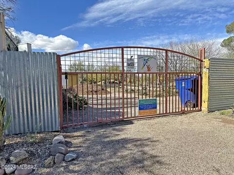 1933 N Bell Ave, Tucson, AZ 85712
