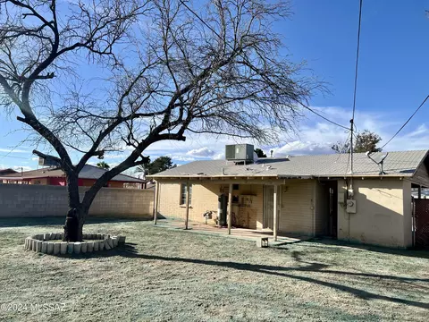 5526 E 25th St, Tucson, AZ 85711 photo 8