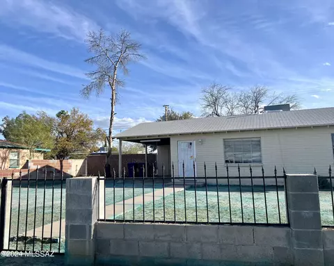 5526 E 25th St, Tucson, AZ 85711 photo 2