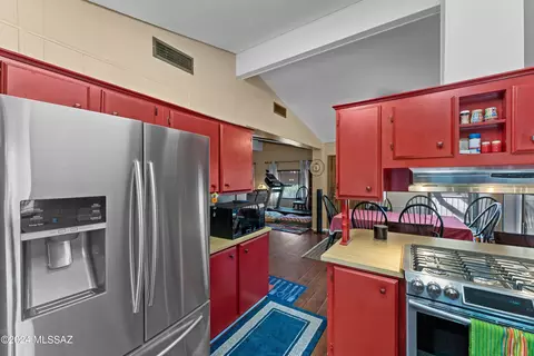3832 E Chico Ln, Tucson, AZ 85739 photo 4