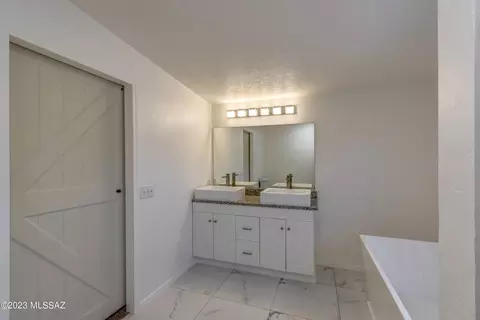449 E 34th St, Tucson, AZ 85713 photo 16