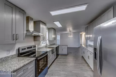 449 E 34th St, Tucson, AZ 85713 photo 8