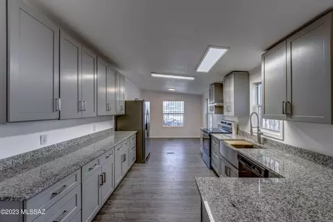 449 E 34th St, Tucson, AZ 85713 photo 6