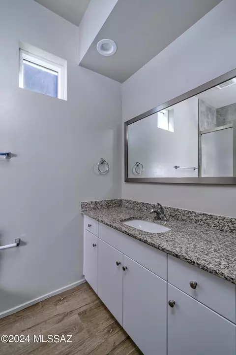 809 E Park Modern Dr, Tucson, AZ 85719 photo 17