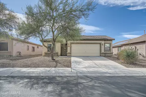 11135 W Willow Field Dr, Marana, AZ 85653