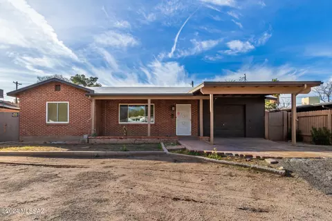 5750 E 1st St, Tucson, AZ 85711