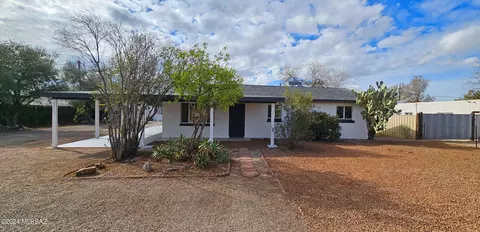 2133 N Swan Rd, Tucson, AZ 85712