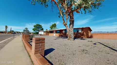 Exterior - 8331 E Cooper Pl, Tucson, AZ 85710 photo 1 of 3