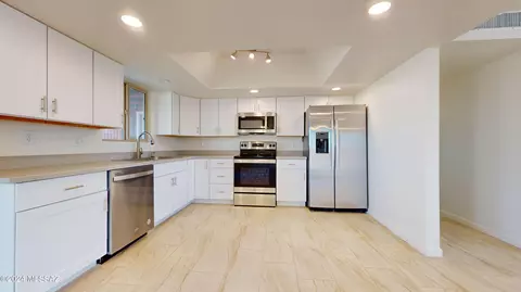 Kitchen - 8331 E Cooper Pl, Tucson, AZ 85710 photo 1 of 3
