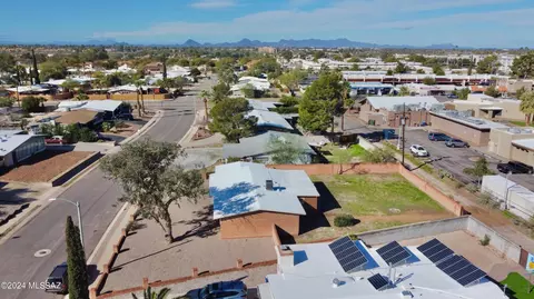 View/Area - 8331 E Cooper Pl, Tucson, AZ 85710 photo 3 of 6
