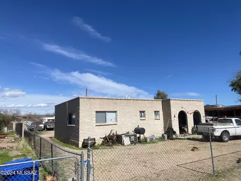 17 E Corona Rd, Tucson, AZ 85756