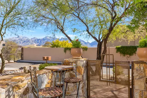968 W Lone Mesquite Dr, Oro Valley, AZ 85755