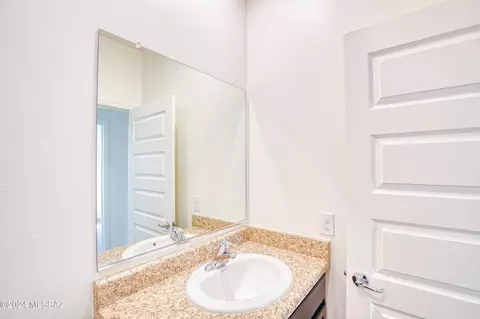 Bath - 14061 E Crotalus, Vail, AZ 85641 photo 1 of 2