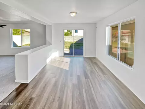 3823 E Painted Tortoise St, Tucson, AZ 85706 photo 9
