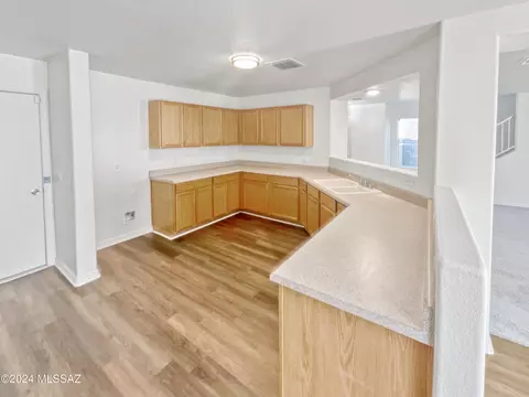 3823 E Painted Tortoise St, Tucson, AZ 85706 photo 6