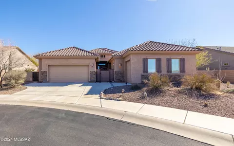 12636 N Sunrise Shadow Dr, Marana, AZ 85658