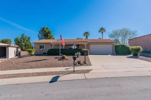132 E La Grosella, Green Valley, AZ 85614