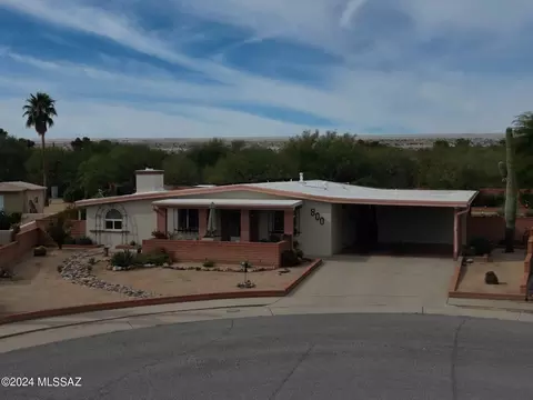 800 S Abrego Dr, Green Valley, AZ 85614