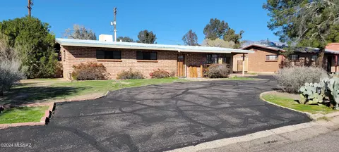 1218 W Schafer Dr, Tucson, AZ 85705