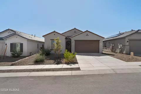 931 W Calle Falerno, Sahuarita, AZ 85629