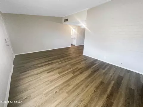 Living - 527 E Waverly St, Tucson, AZ 85705 photo 3 of 3