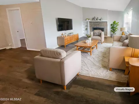 Living - 527 E Waverly St, Tucson, AZ 85705 photo 1 of 3