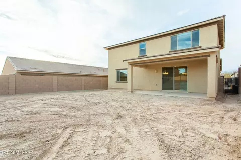 Exterior - 13862 E Silver Pine Trl, Vail, AZ 85641 photo 4 of 10
