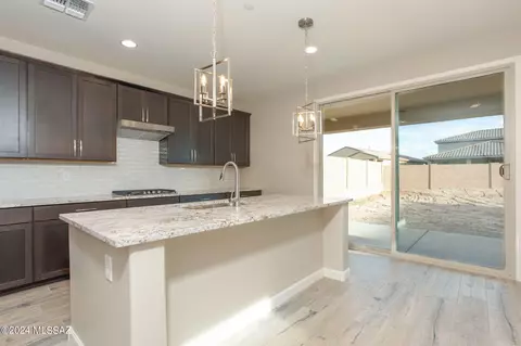 Kitchen - 13862 E Silver Pine Trl, Vail, AZ 85641 photo 3 of 4