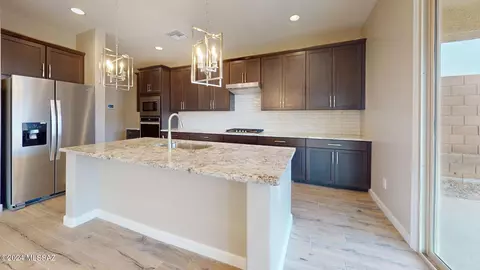 Kitchen - 13862 E Silver Pine Trl, Vail, AZ 85641 photo 2 of 4