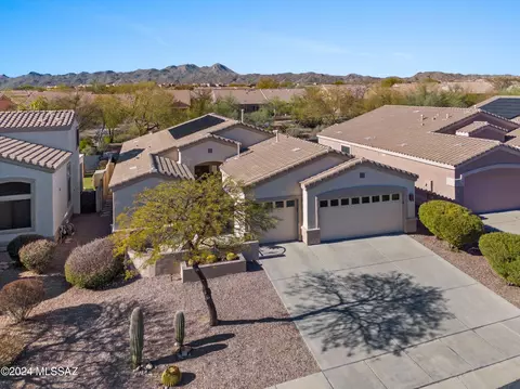 422 W Klinger Canyon Dr, Oro Valley, AZ 85755