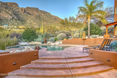 Exterior - 4565 E Coronado Dr, Tucson, AZ 85718 photo 6 of 16