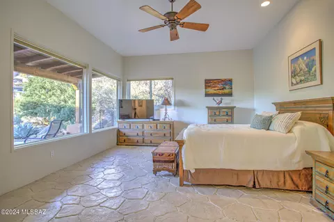Bedroom - 4565 E Coronado Dr, Tucson, AZ 85718 photo 5 of 7