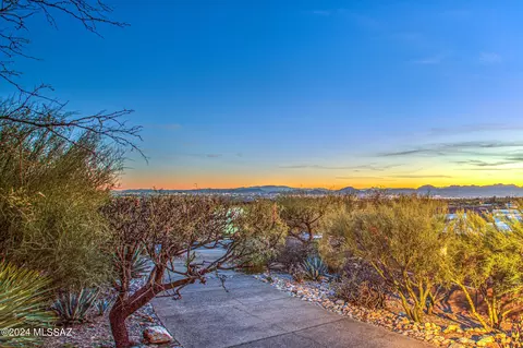 View/Area - 4565 E Coronado Dr, Tucson, AZ 85718 photo 1 of 1