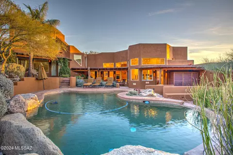 Exterior - 4565 E Coronado Dr, Tucson, AZ 85718 photo 11 of 16