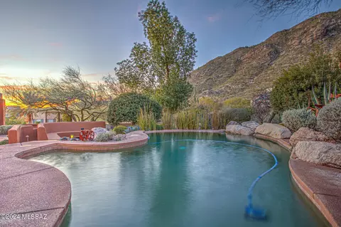 Exterior - 4565 E Coronado Dr, Tucson, AZ 85718 photo 10 of 16