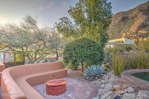 Exterior - 4565 E Coronado Dr, Tucson, AZ 85718 photo 9 of 16