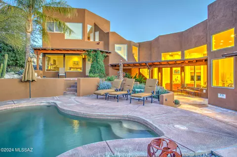 Exterior - 4565 E Coronado Dr, Tucson, AZ 85718 photo 12 of 16